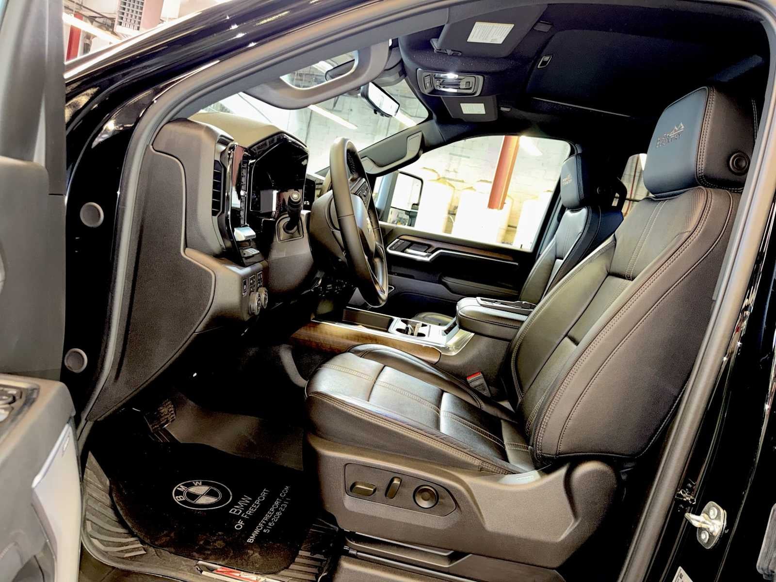 2025 Chevrolet Silverado 2500HD 4WD Crew Cab 159 High Country