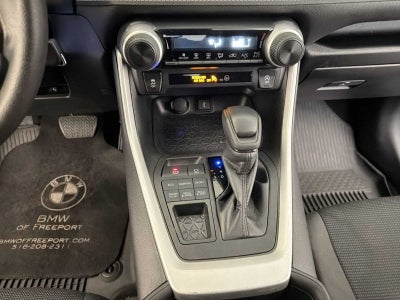 2022 Toyota RAV4 LE AWD