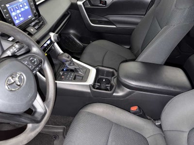2022 Toyota RAV4 LE AWD