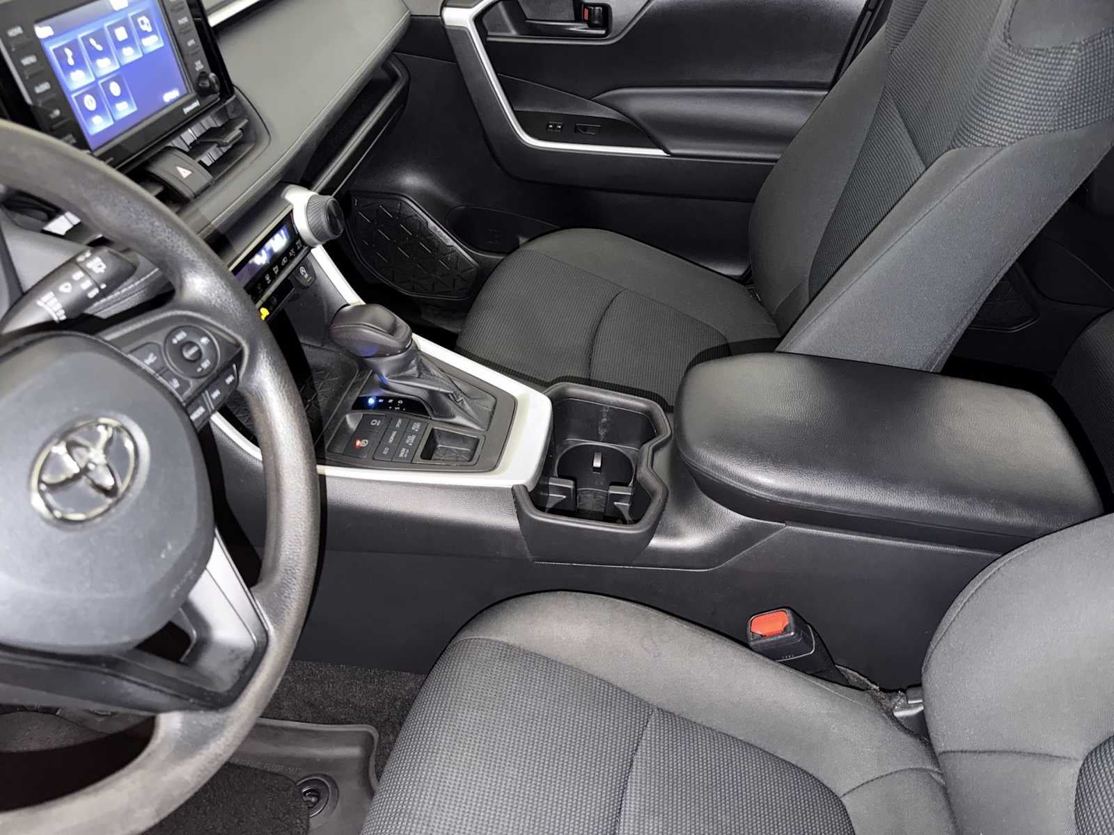 2022 Toyota RAV4 LE AWD