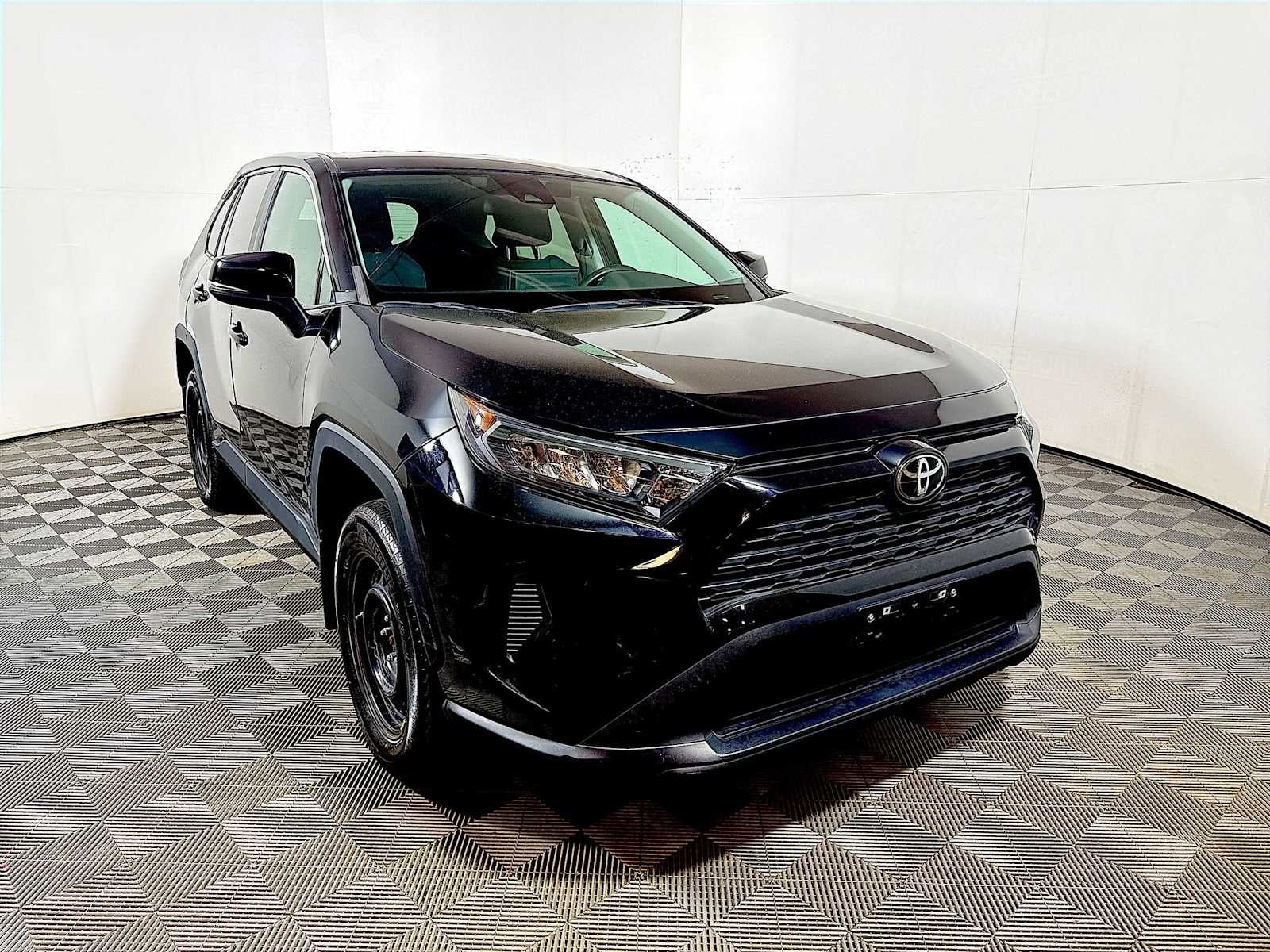 2022 Toyota RAV4 LE AWD