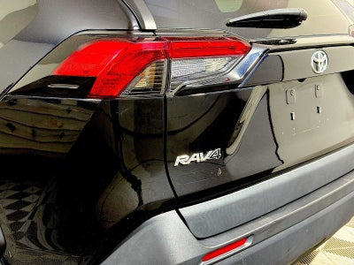 2022 Toyota RAV4 LE AWD