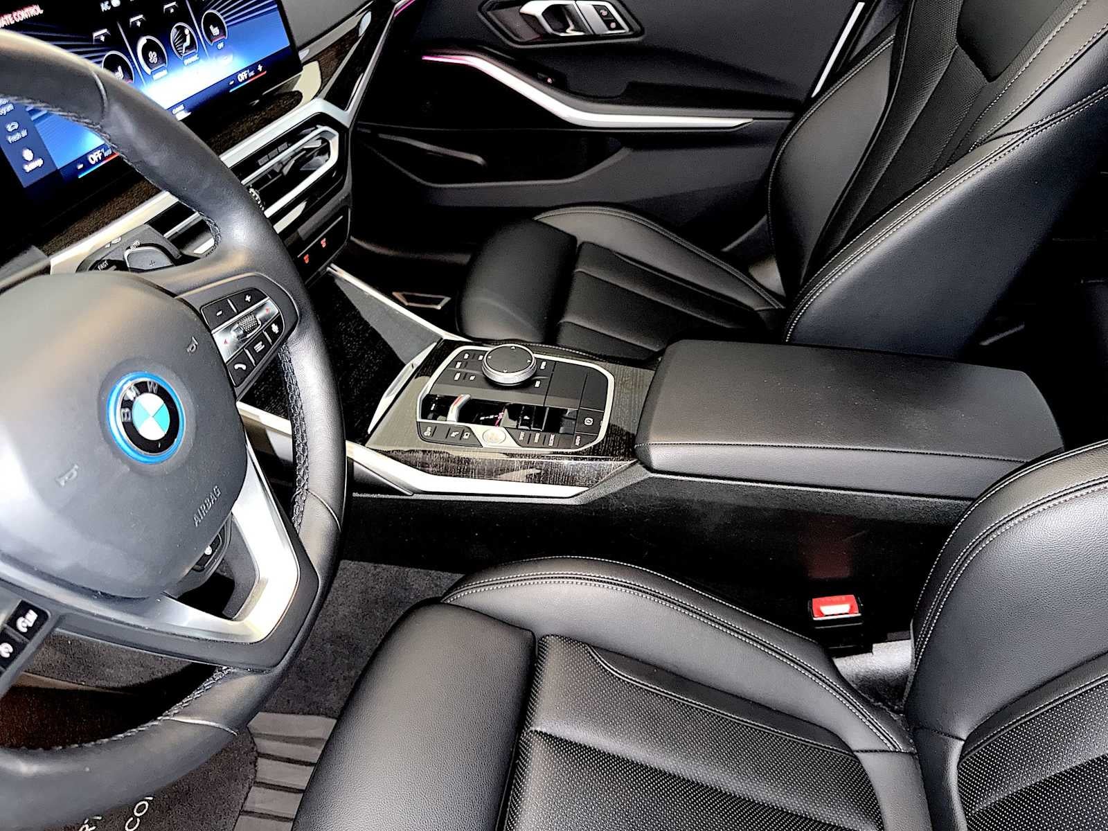 2023 BMW 3 Series 330e xDrive Plug-In Hybrid