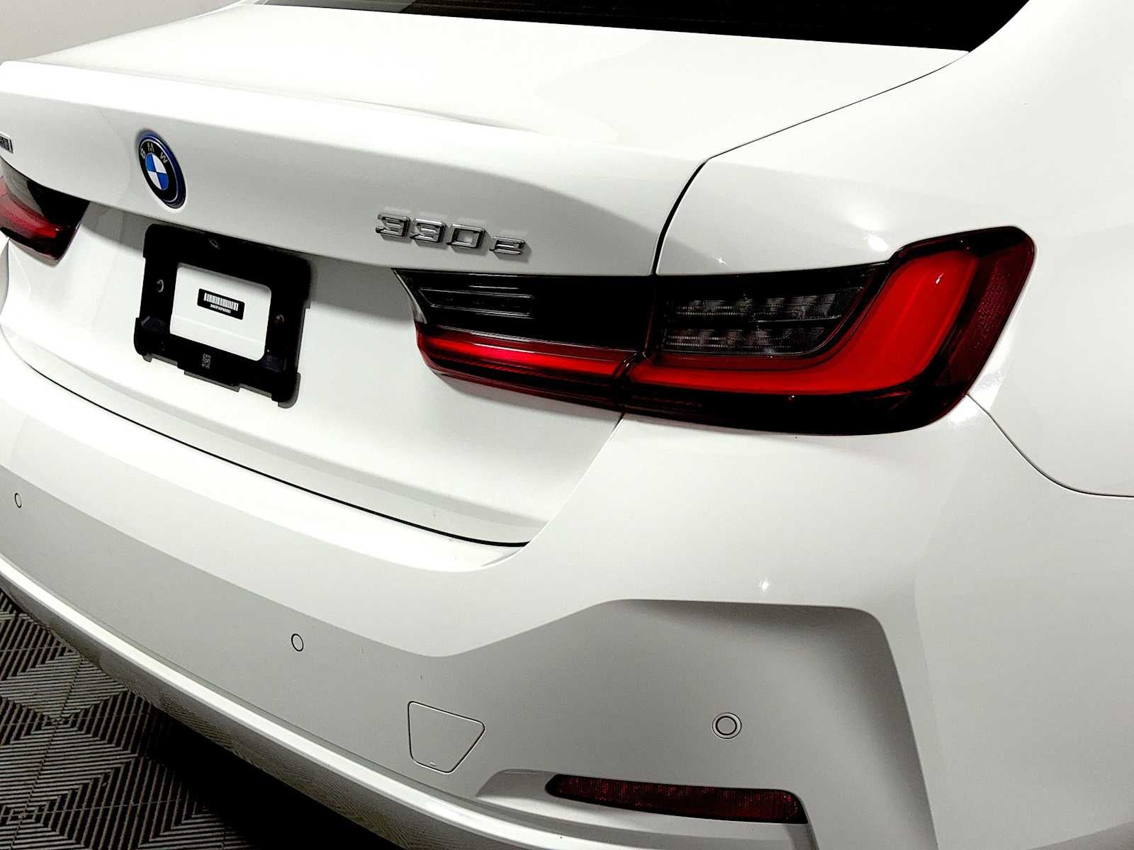 2023 BMW 3 Series 330e xDrive Plug-In Hybrid