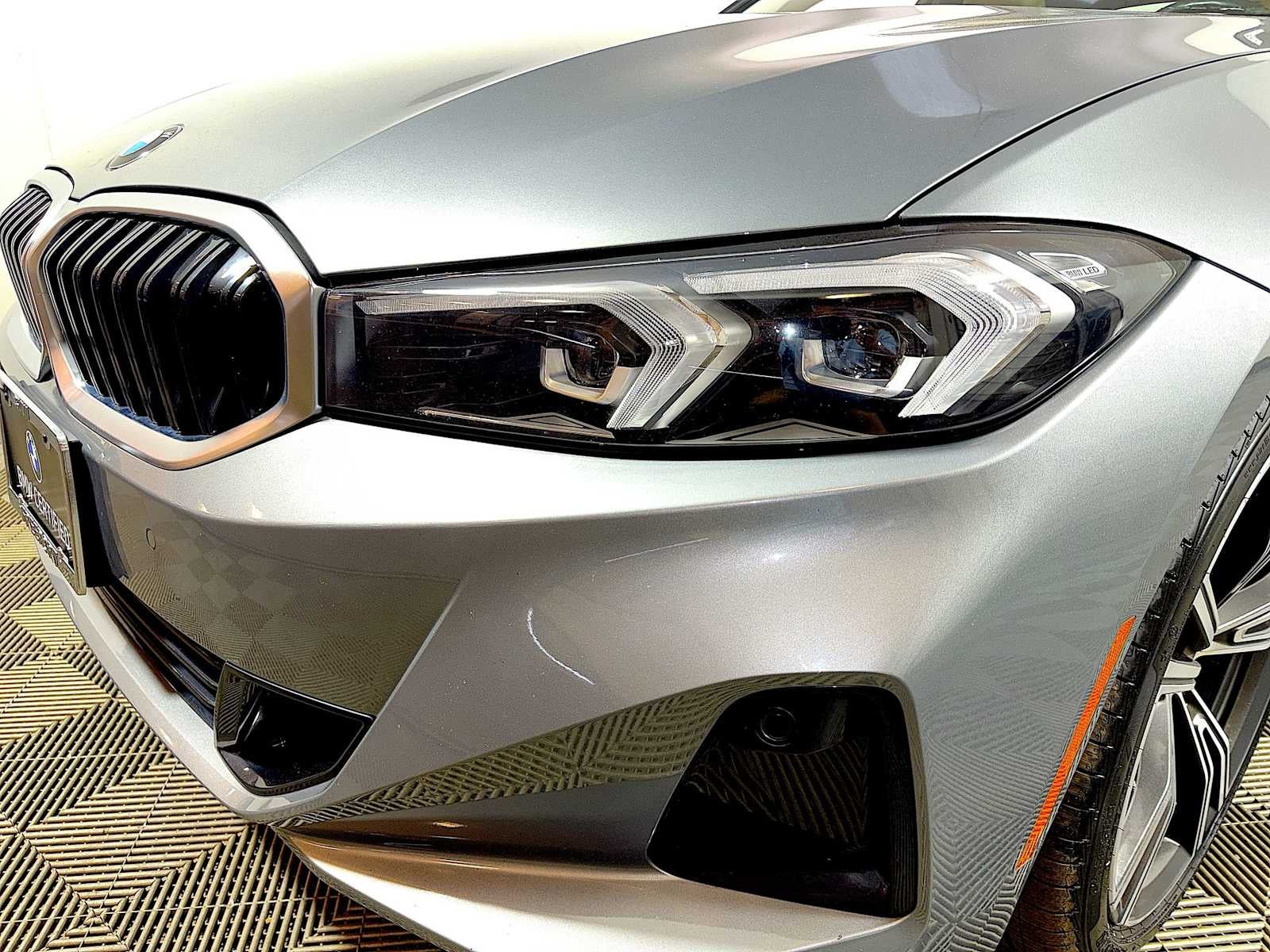2023 BMW 3 Series 330i xDrive Sedan