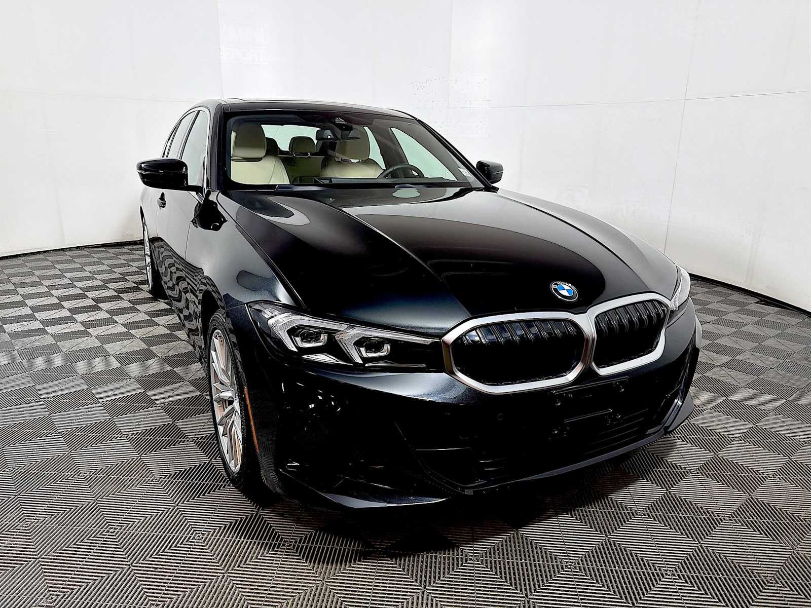 2024 BMW 3 Series 330i xDrive Sedan