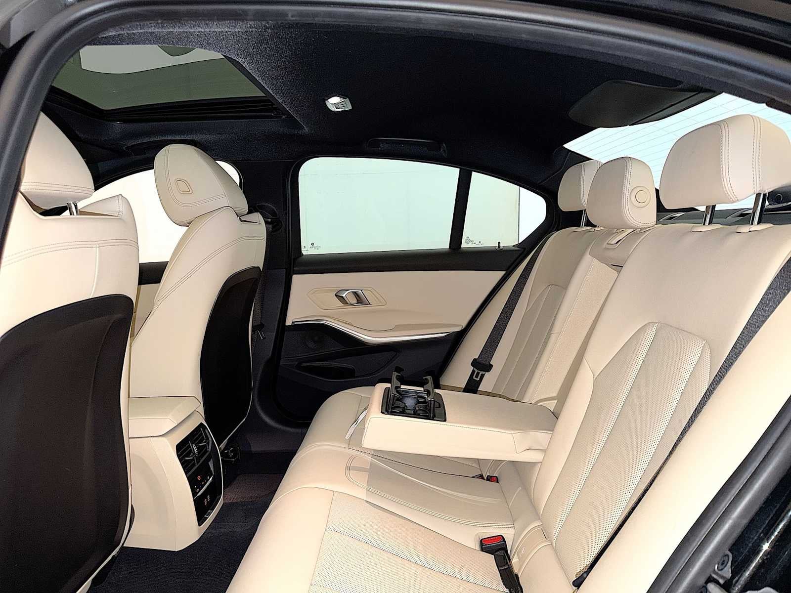 2024 BMW 3 Series 330i xDrive Sedan