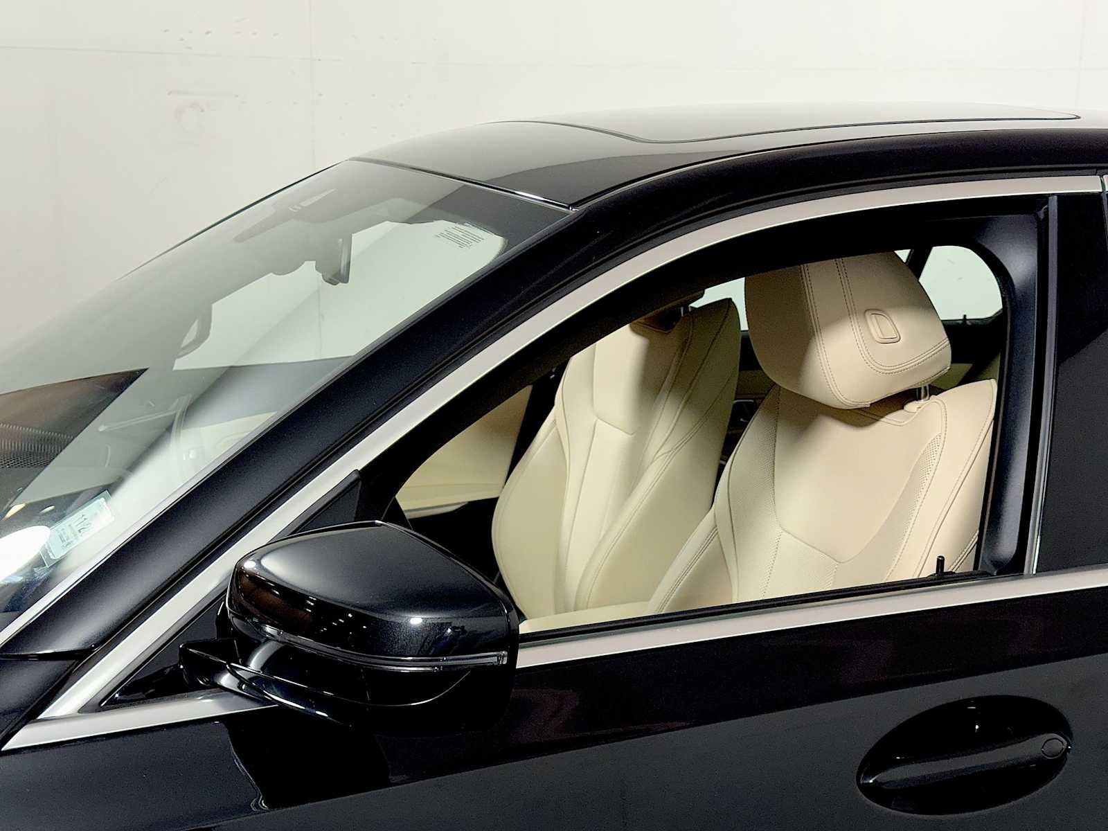2024 BMW 3 Series 330i xDrive Sedan