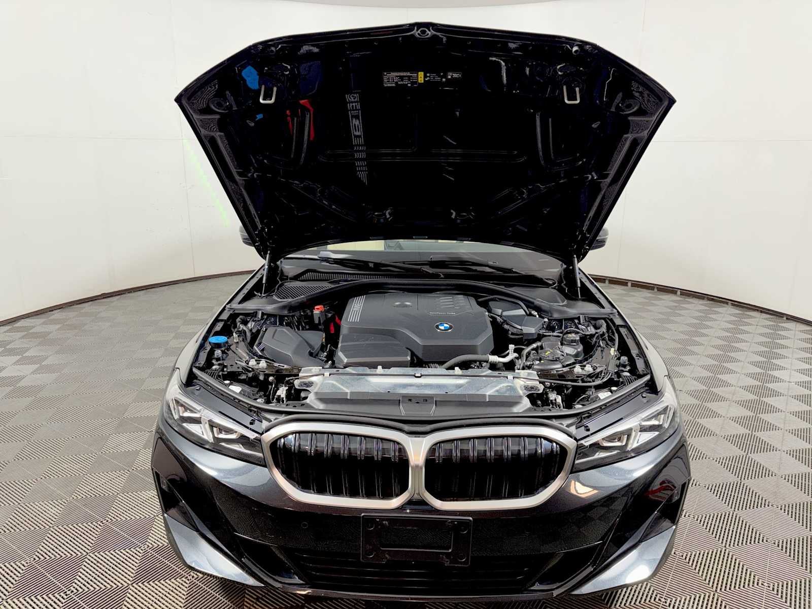 2024 BMW 3 Series 330i xDrive Sedan