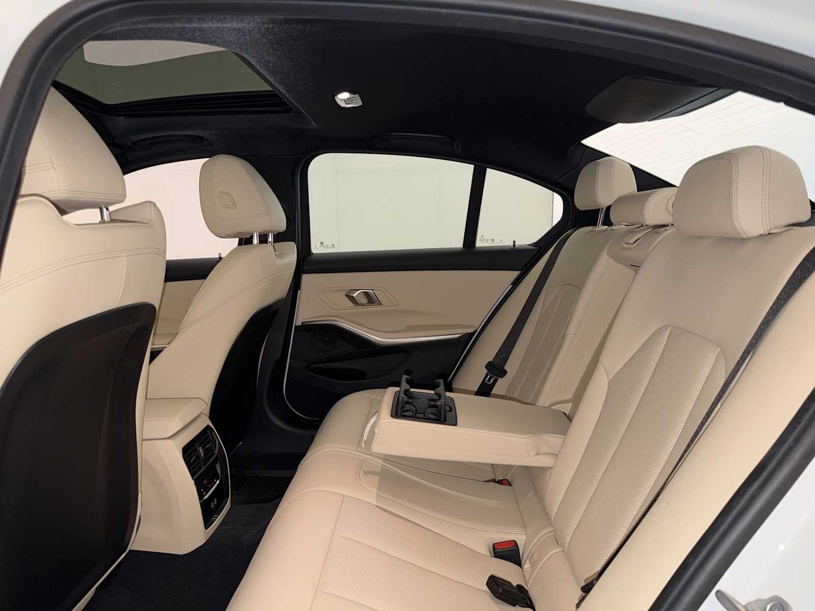 2024 BMW 3 Series 330i xDrive Sedan