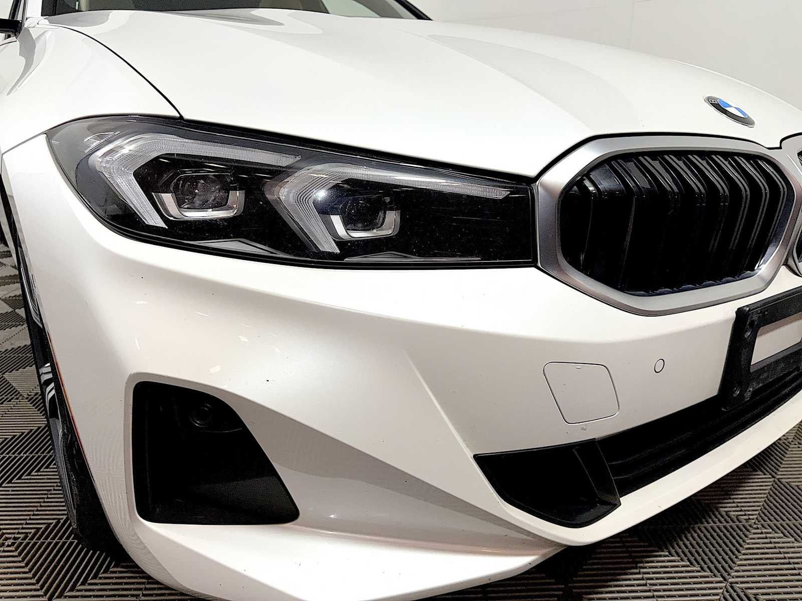 2024 BMW 3 Series 330i xDrive Sedan