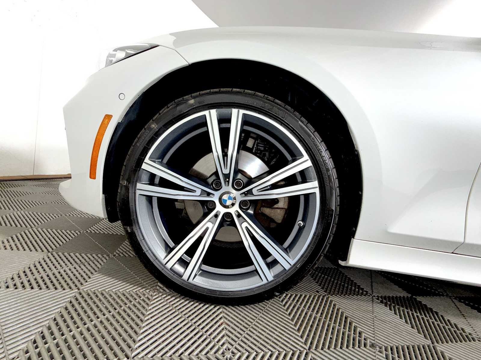 2024 BMW 3 Series 330i xDrive Sedan