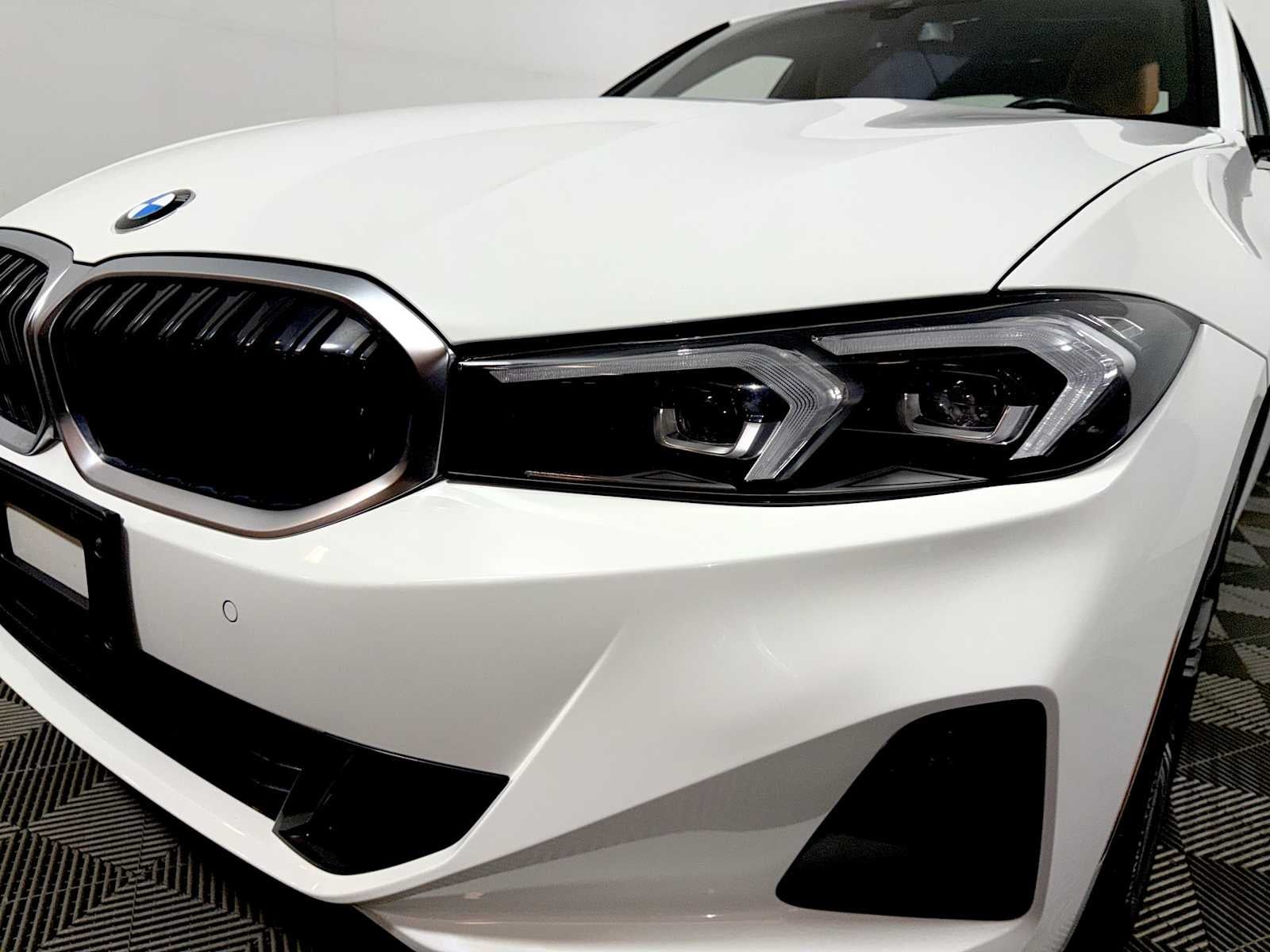 2023 BMW 3 Series 330i xDrive Sedan