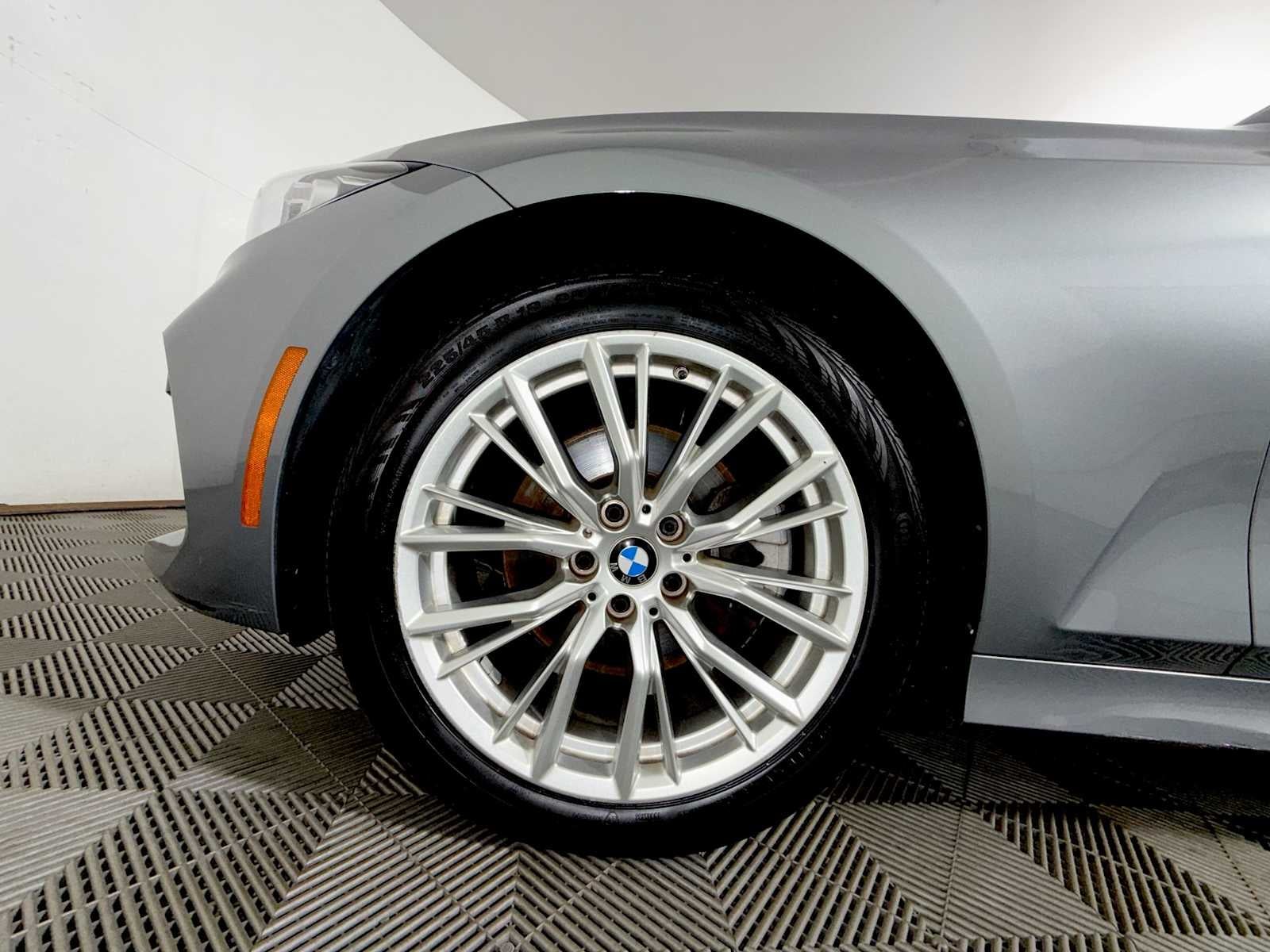 2024 BMW 3 Series 330i xDrive Sedan