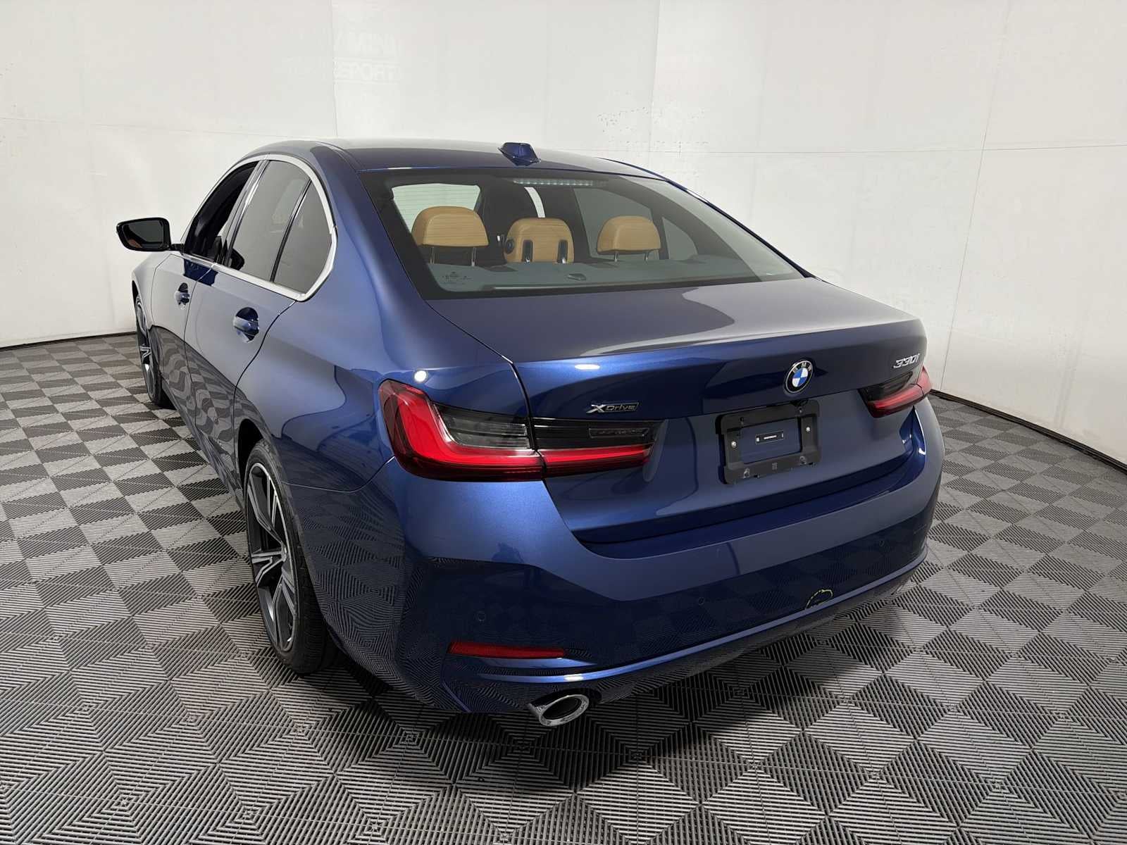 2024 BMW 3 Series 330i xDrive Sedan