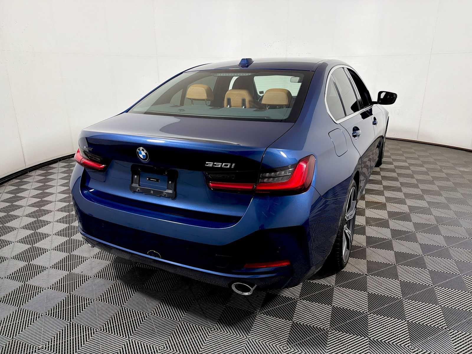 2024 BMW 3 Series 330i xDrive Sedan