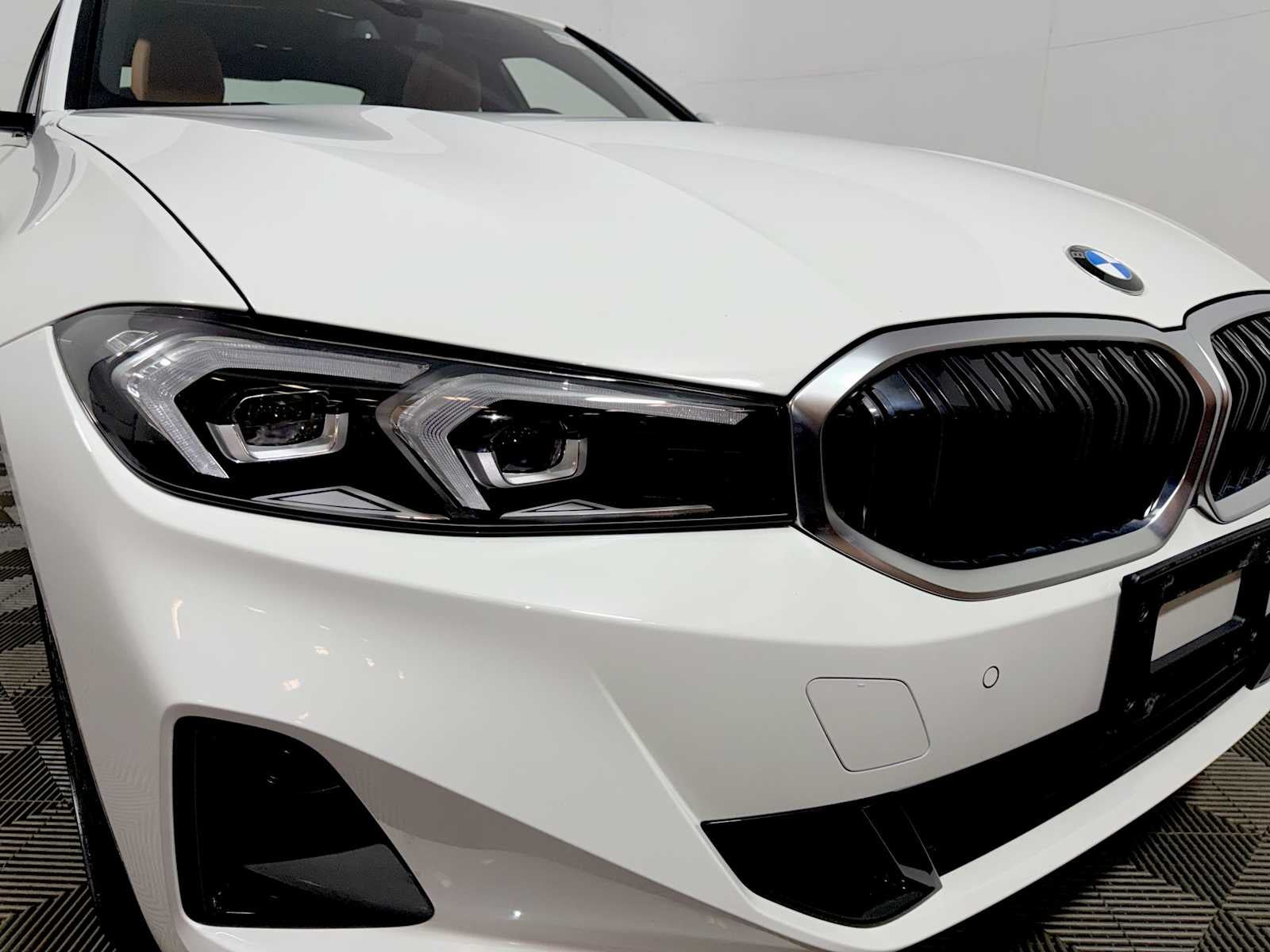 2024 BMW 3 Series 330i xDrive Sedan