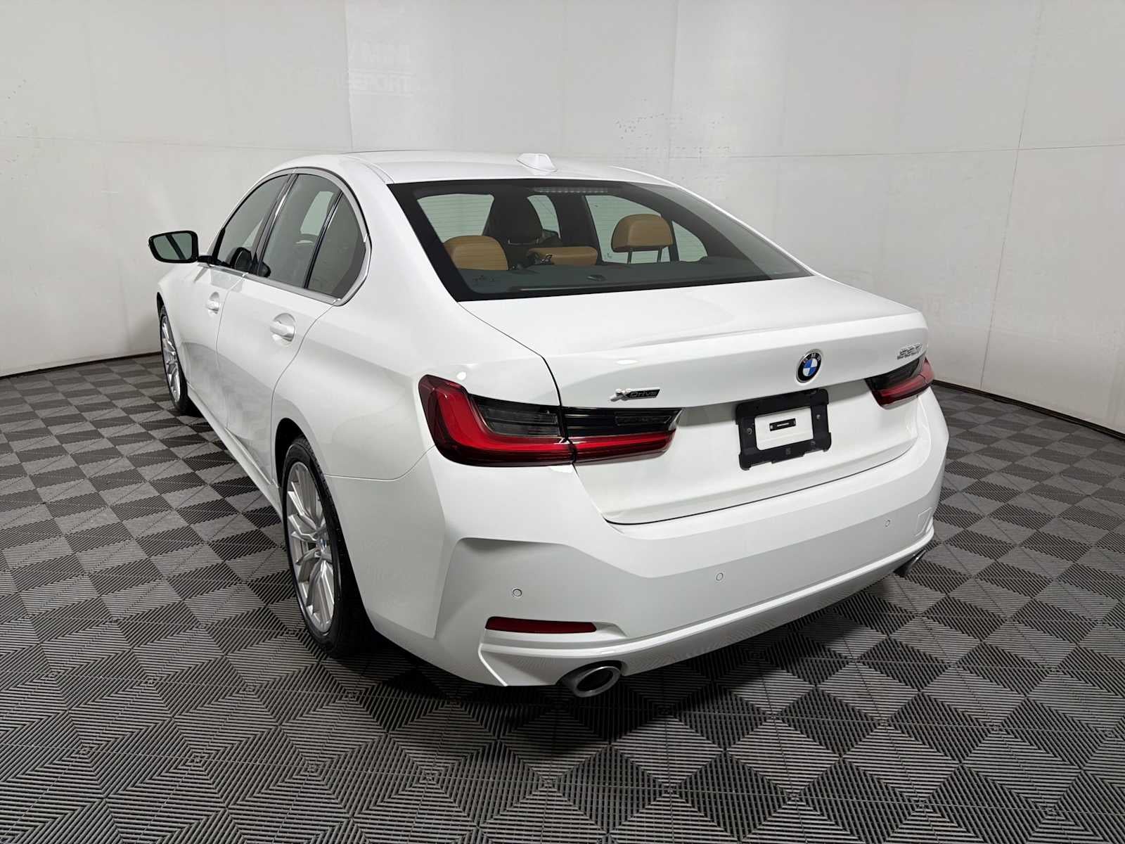 2024 BMW 3 Series 330i xDrive Sedan
