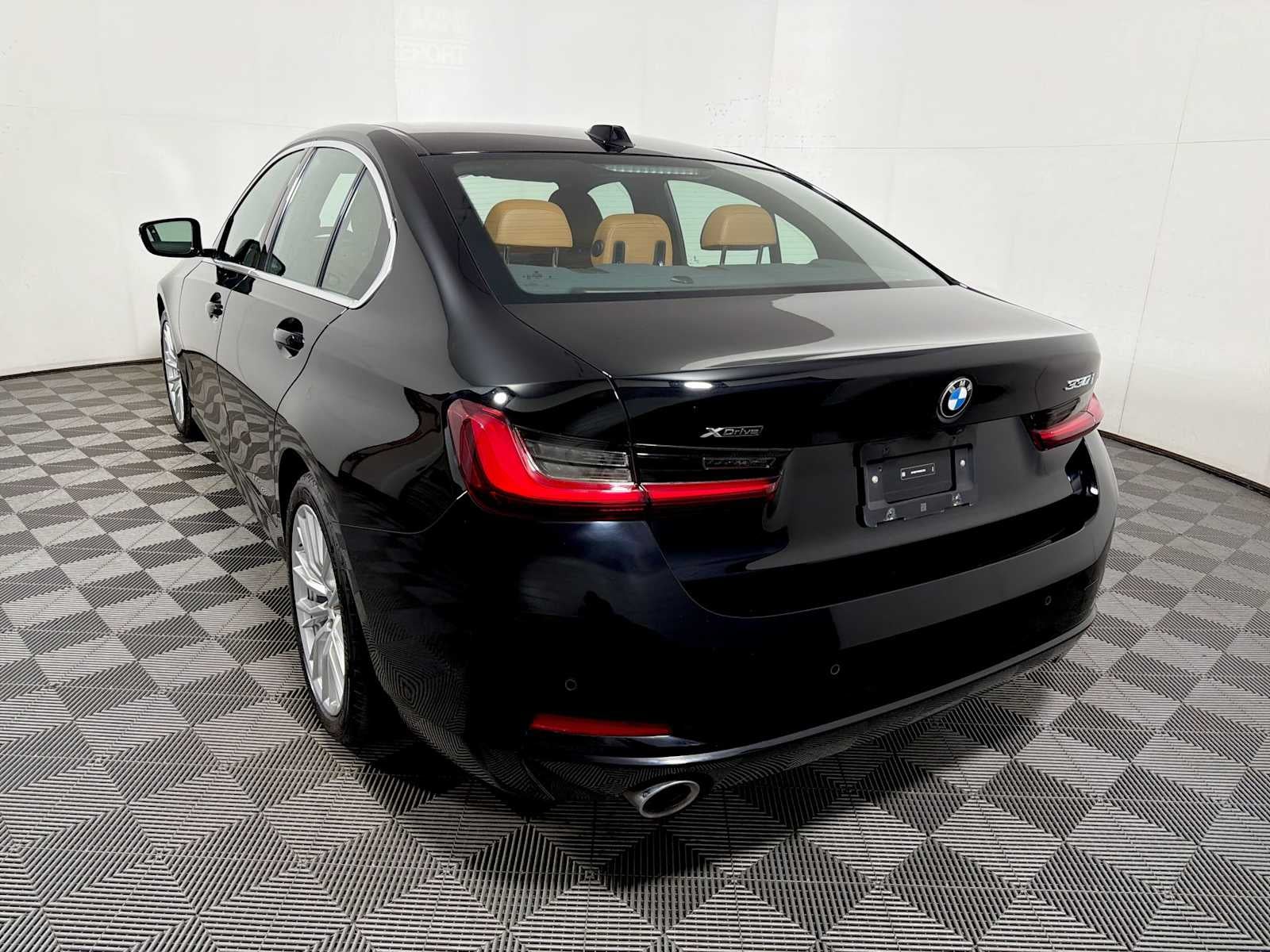 2024 BMW 3 Series 330i xDrive Sedan