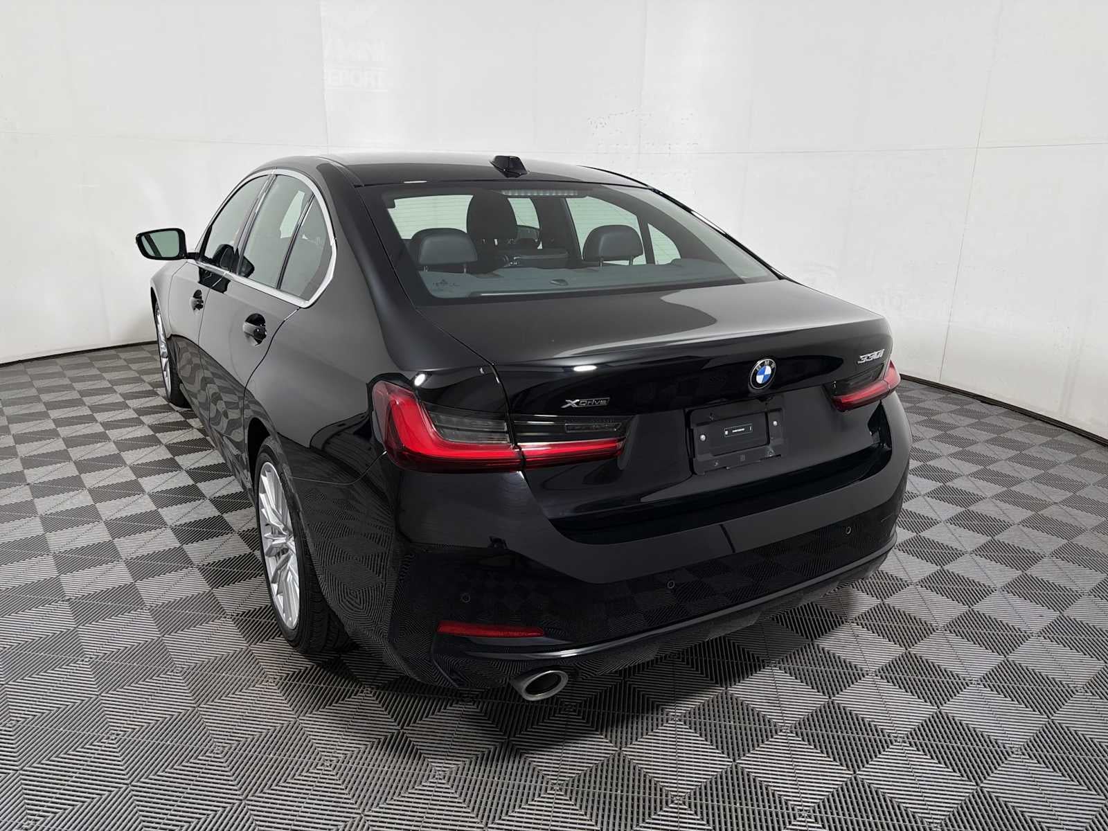 2024 BMW 3 Series 330i xDrive Sedan