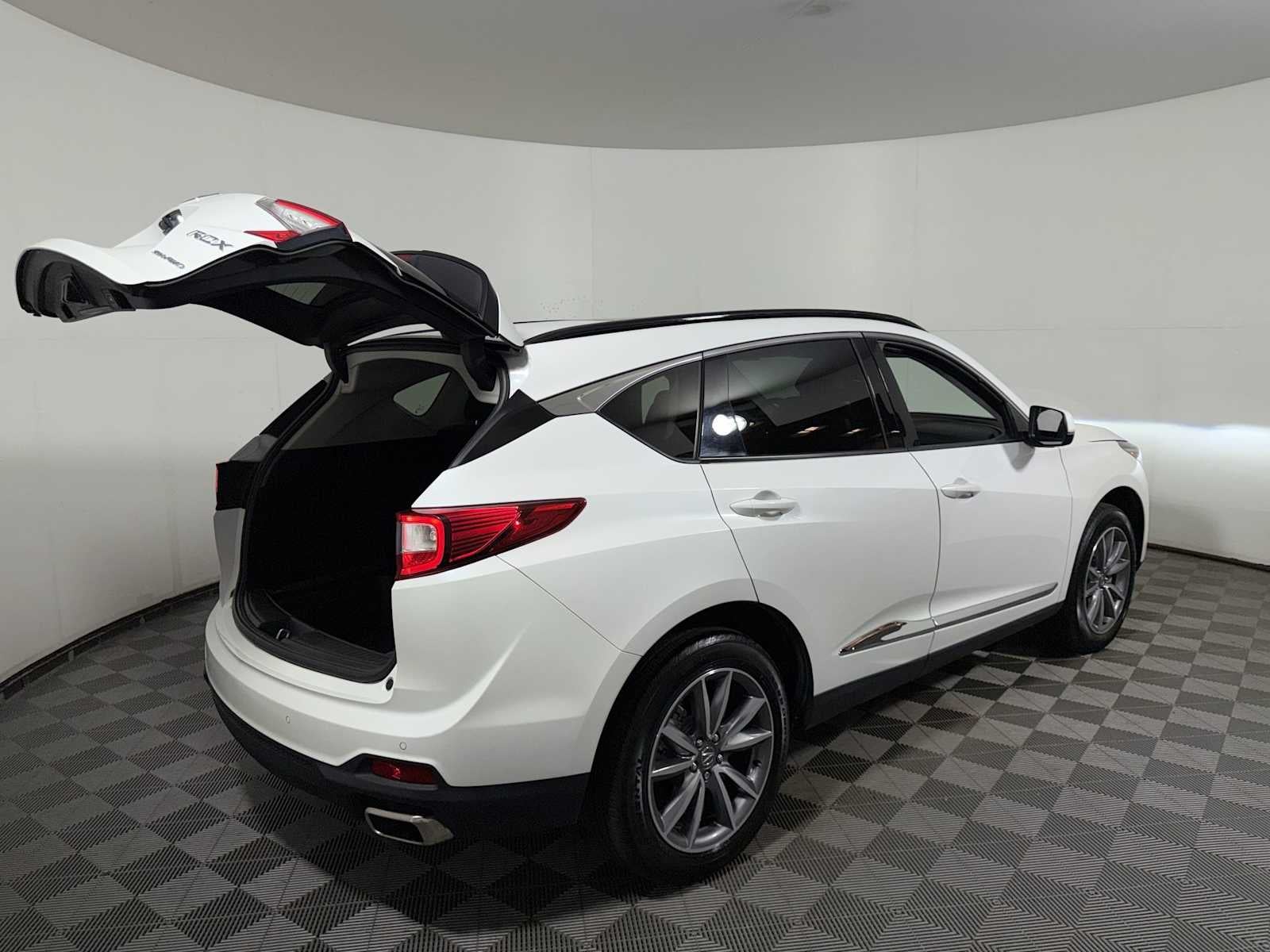 2023 Acura RDX SH-AWD w/Technology Package