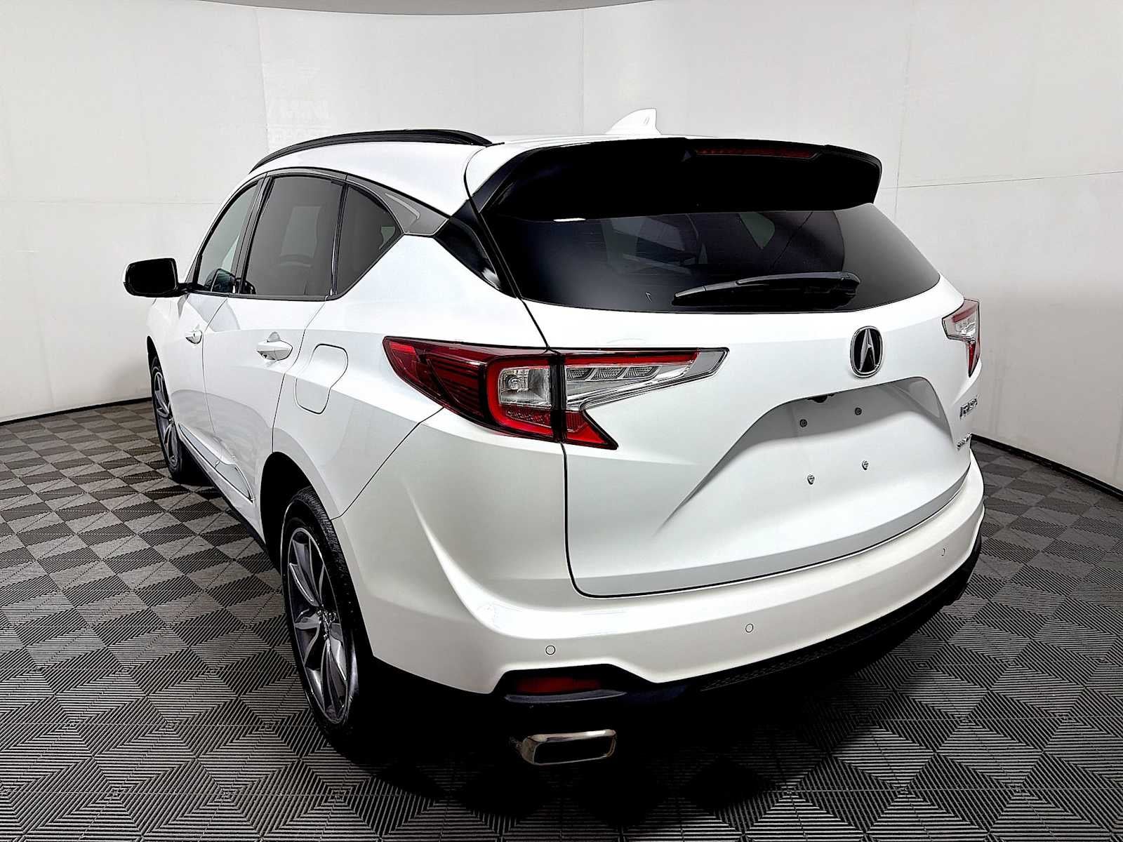 2023 Acura RDX SH-AWD w/Technology Package
