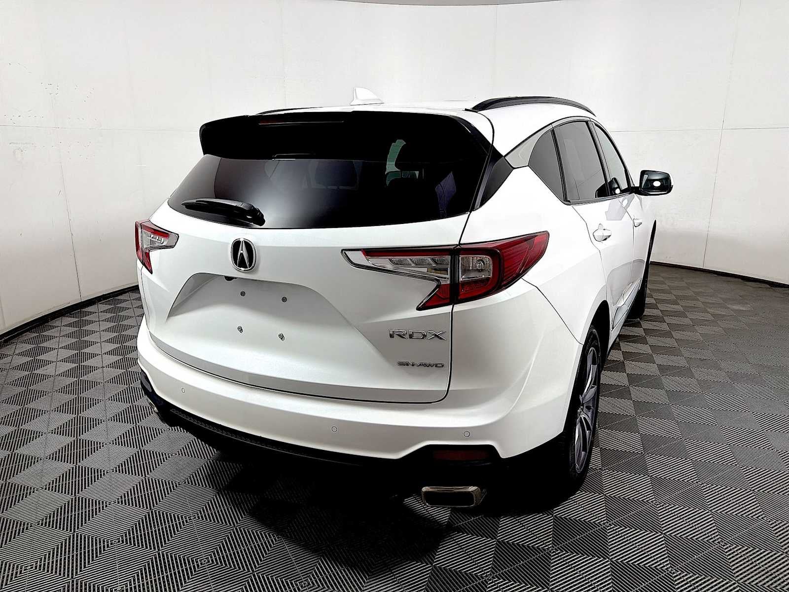 2023 Acura RDX SH-AWD w/Technology Package