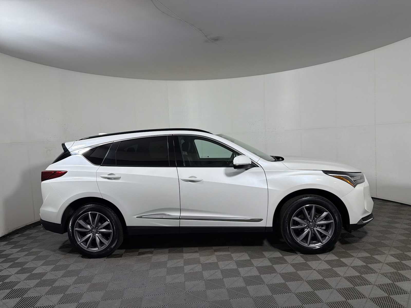 2023 Acura RDX SH-AWD w/Technology Package
