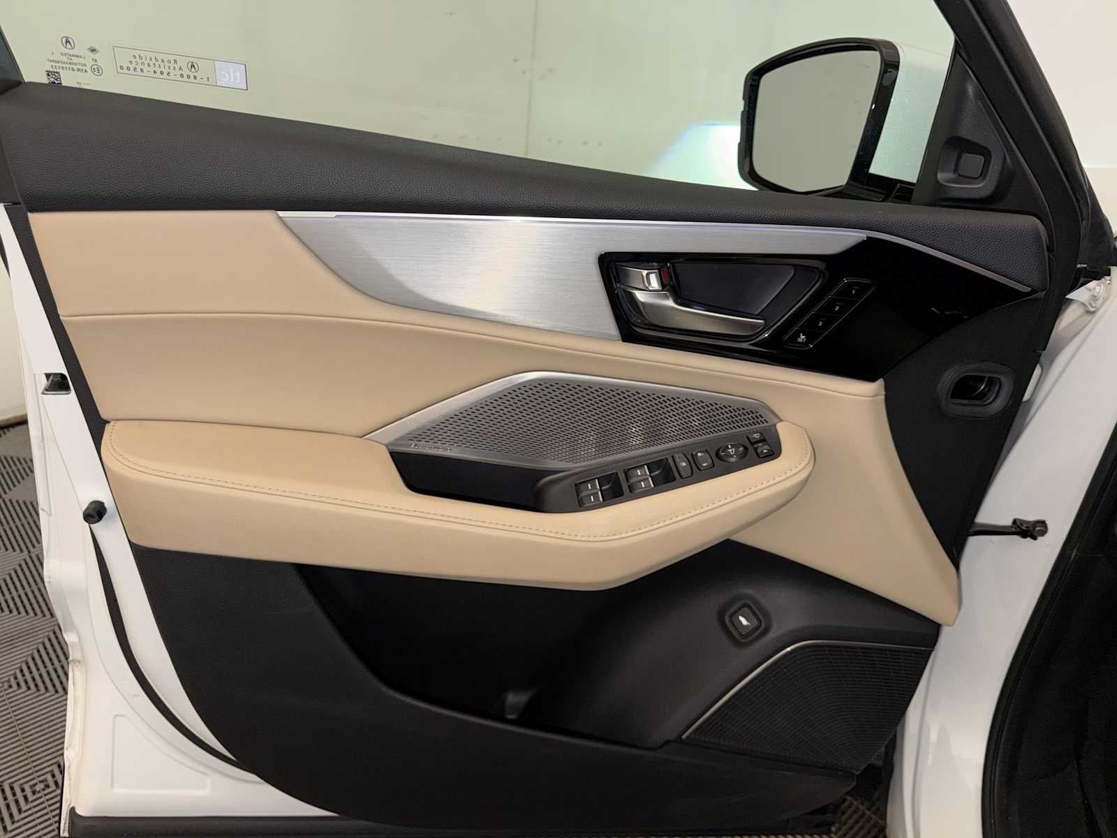 2023 Acura MDX SH-AWD w/Technology Package