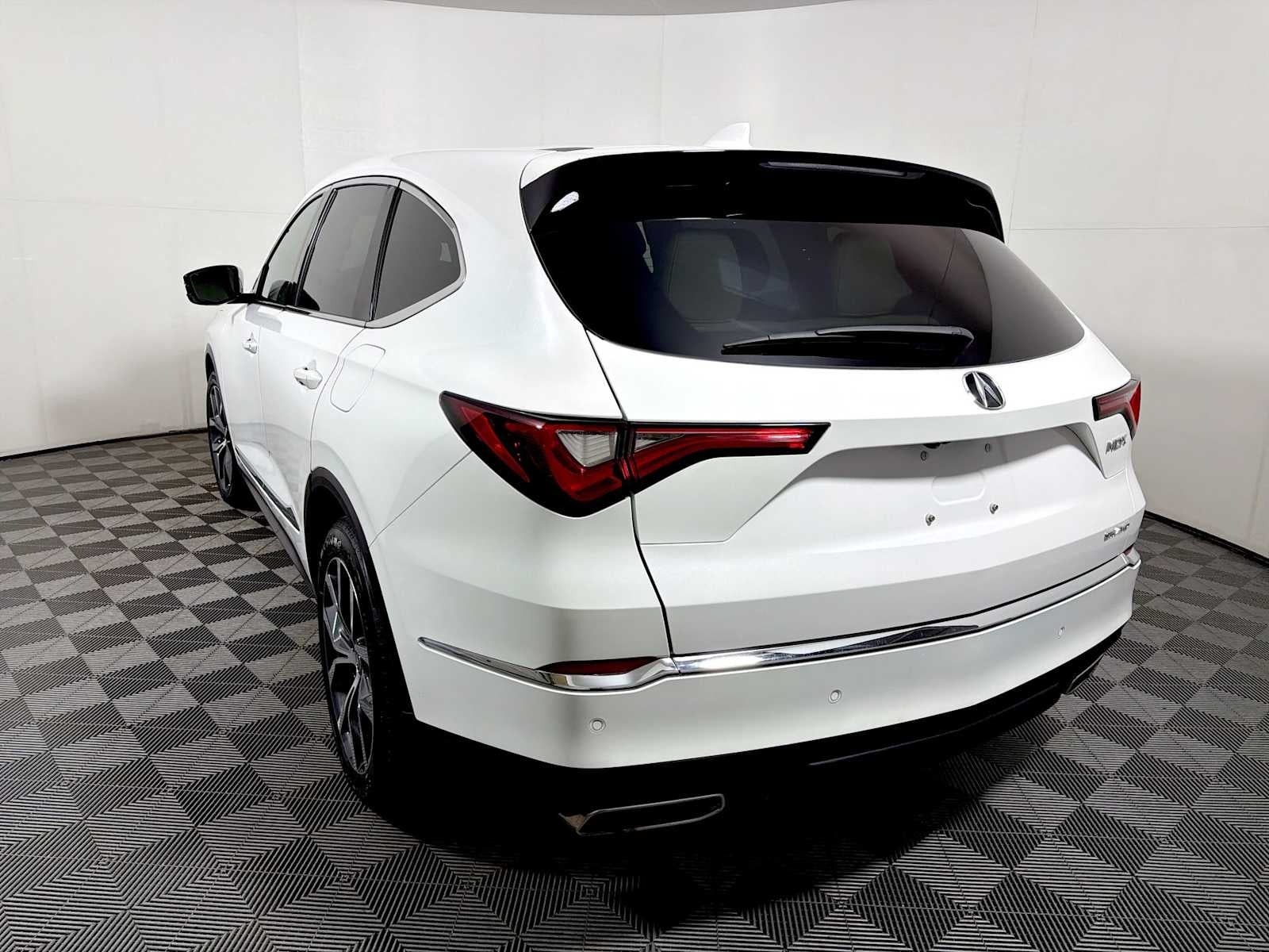 2023 Acura MDX SH-AWD w/Technology Package
