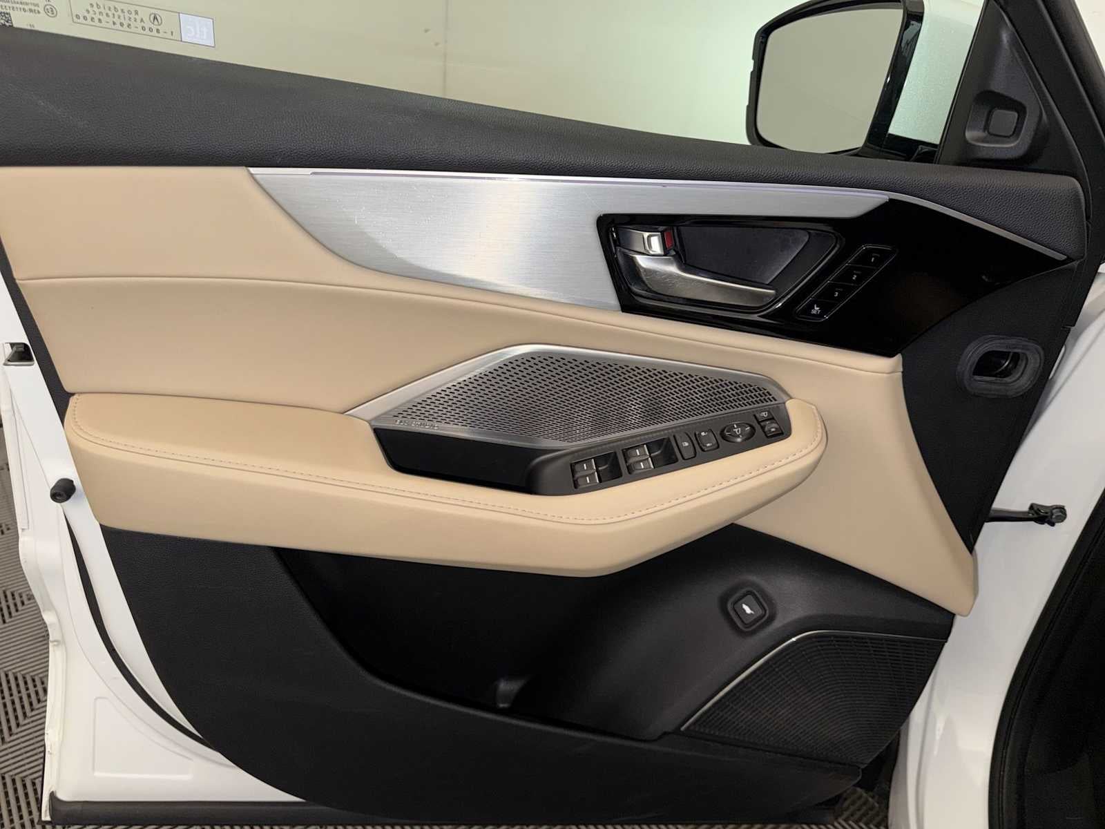 2023 Acura MDX SH-AWD w/Technology Package