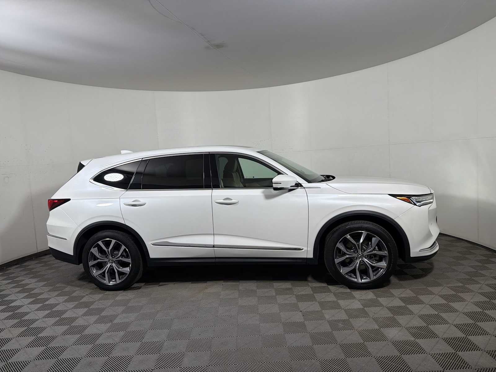 2023 Acura MDX SH-AWD w/Technology Package