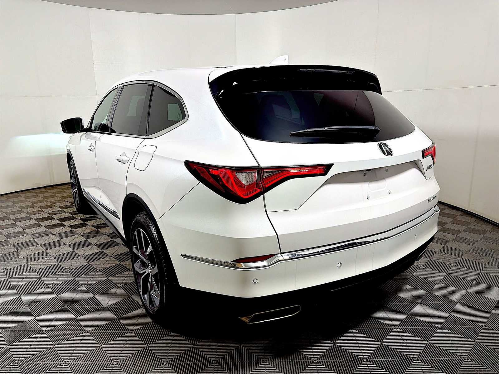 2024 Acura MDX SH-AWD w/Technology Package