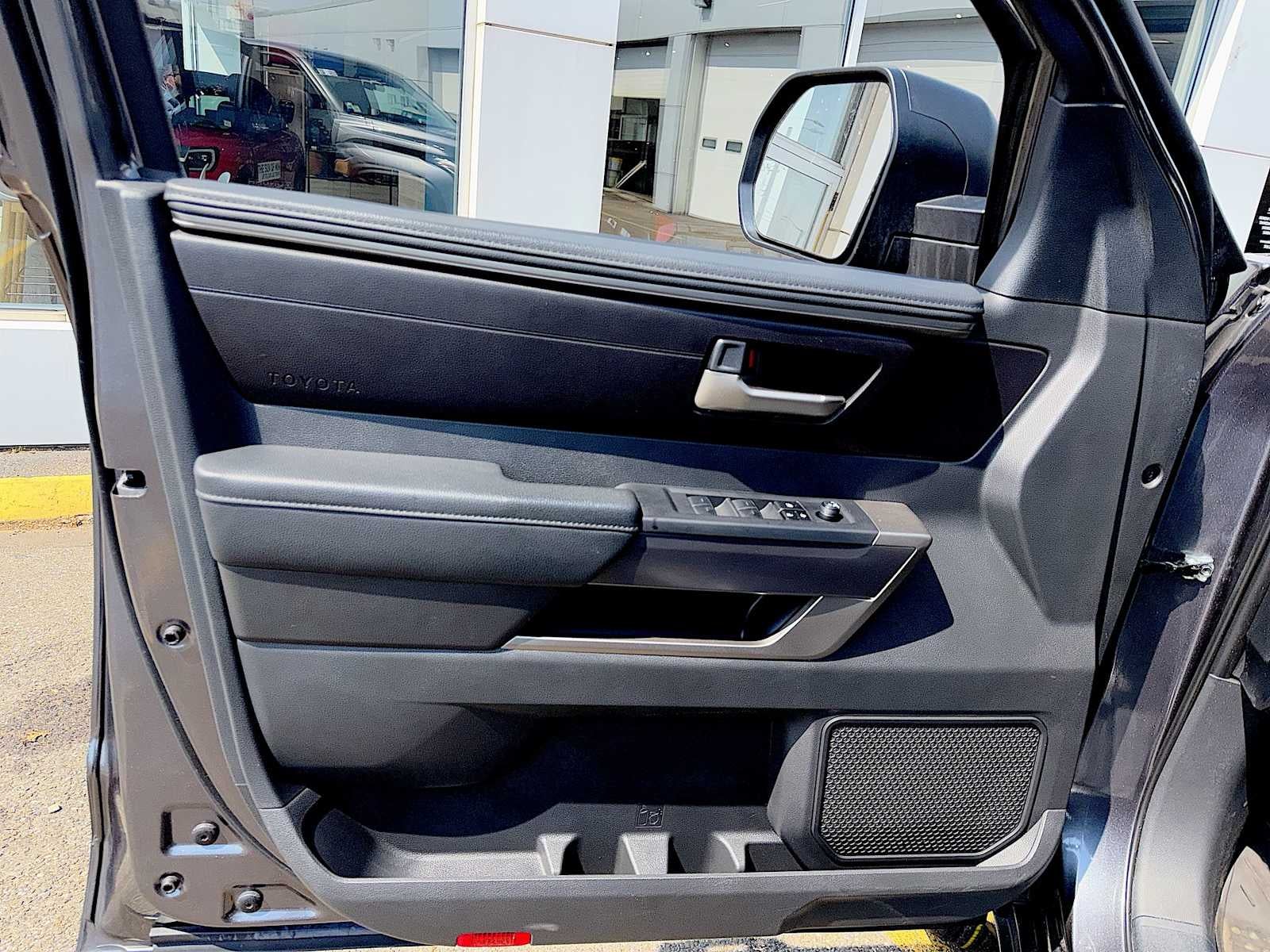 2024 Toyota Tundra SR5 CrewMax 5.5 Bed