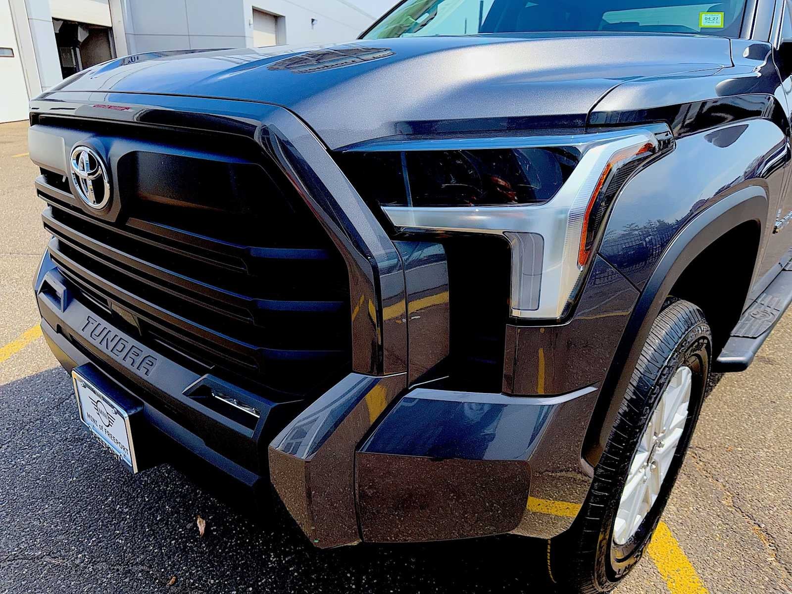 2024 Toyota Tundra SR5 CrewMax 5.5 Bed