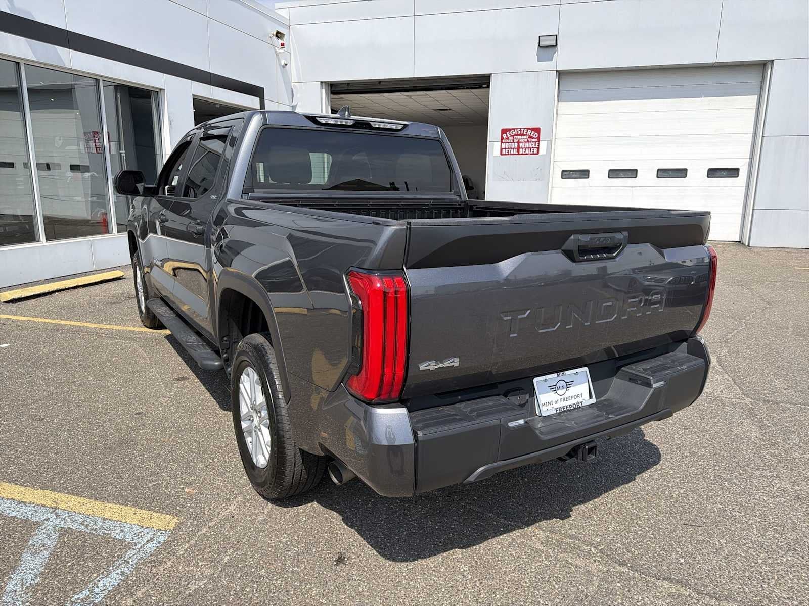 2024 Toyota Tundra SR5 CrewMax 5.5 Bed