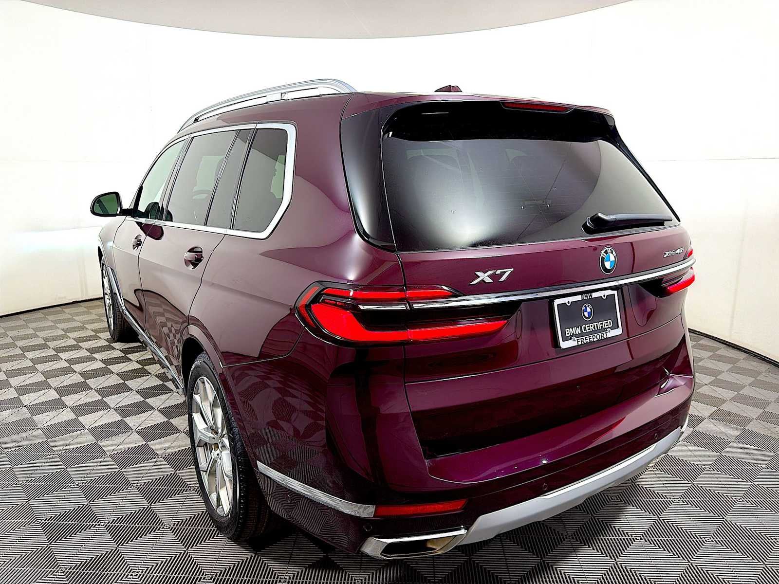 2024 BMW X7 xDrive40i Sports Activity Vehicle
