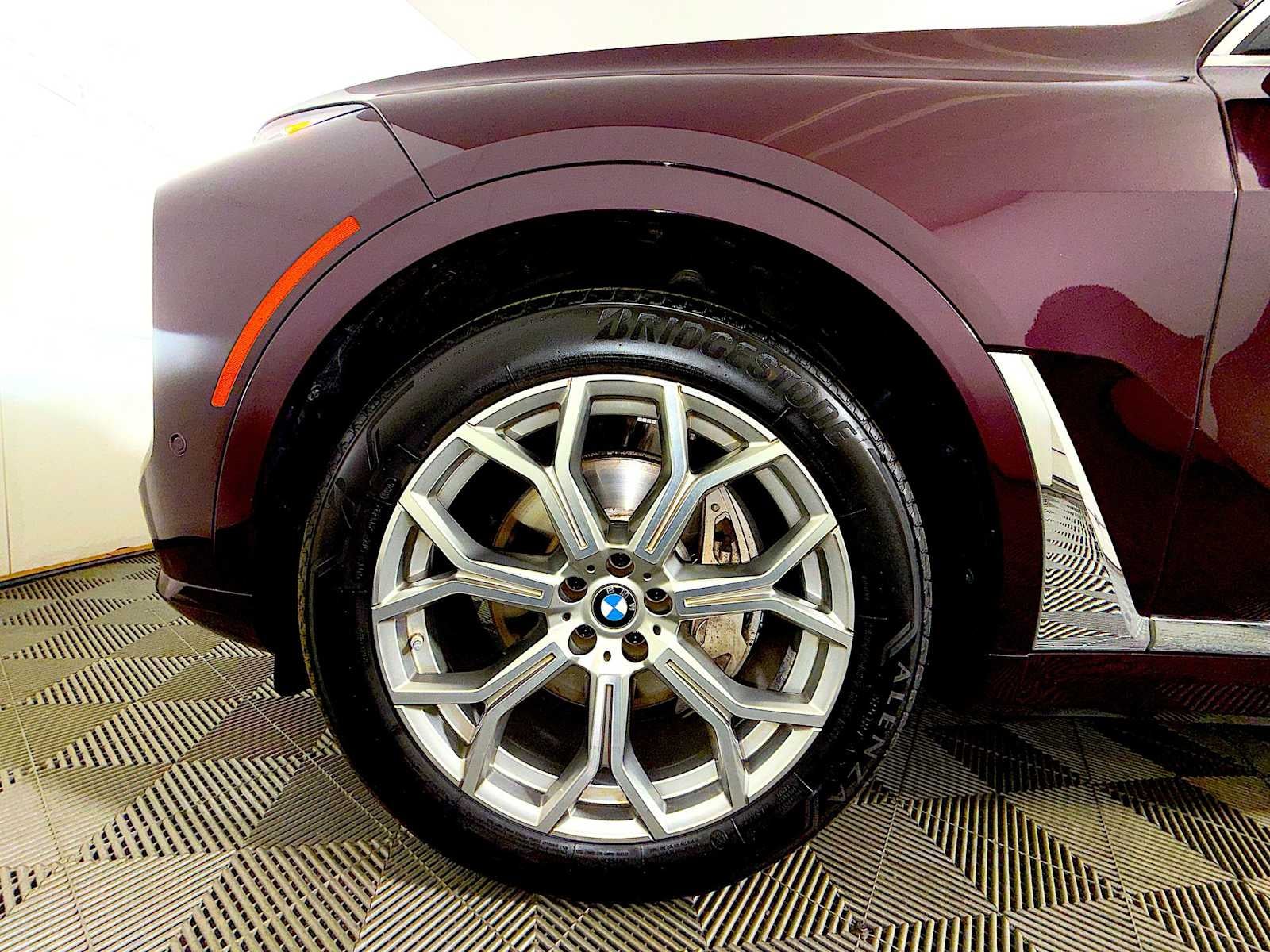 2024 BMW X7 xDrive40i Sports Activity Vehicle