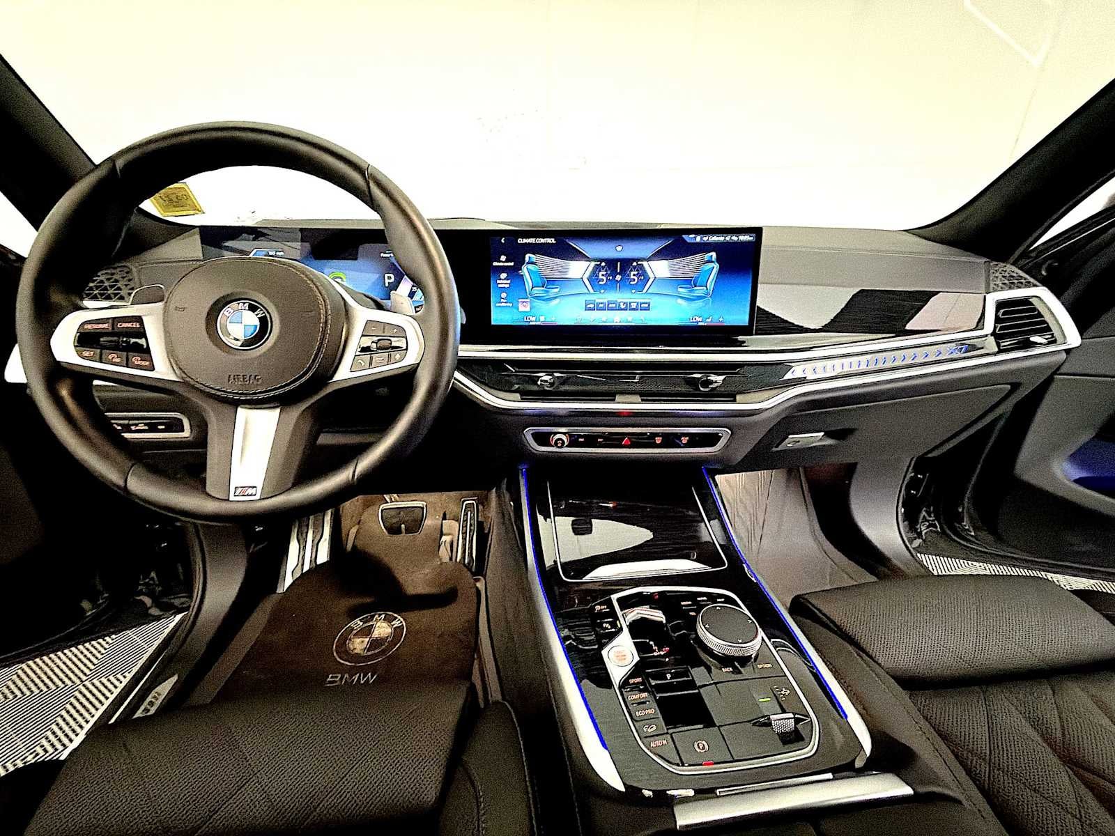 2024 BMW X7 xDrive40i Sports Activity Vehicle
