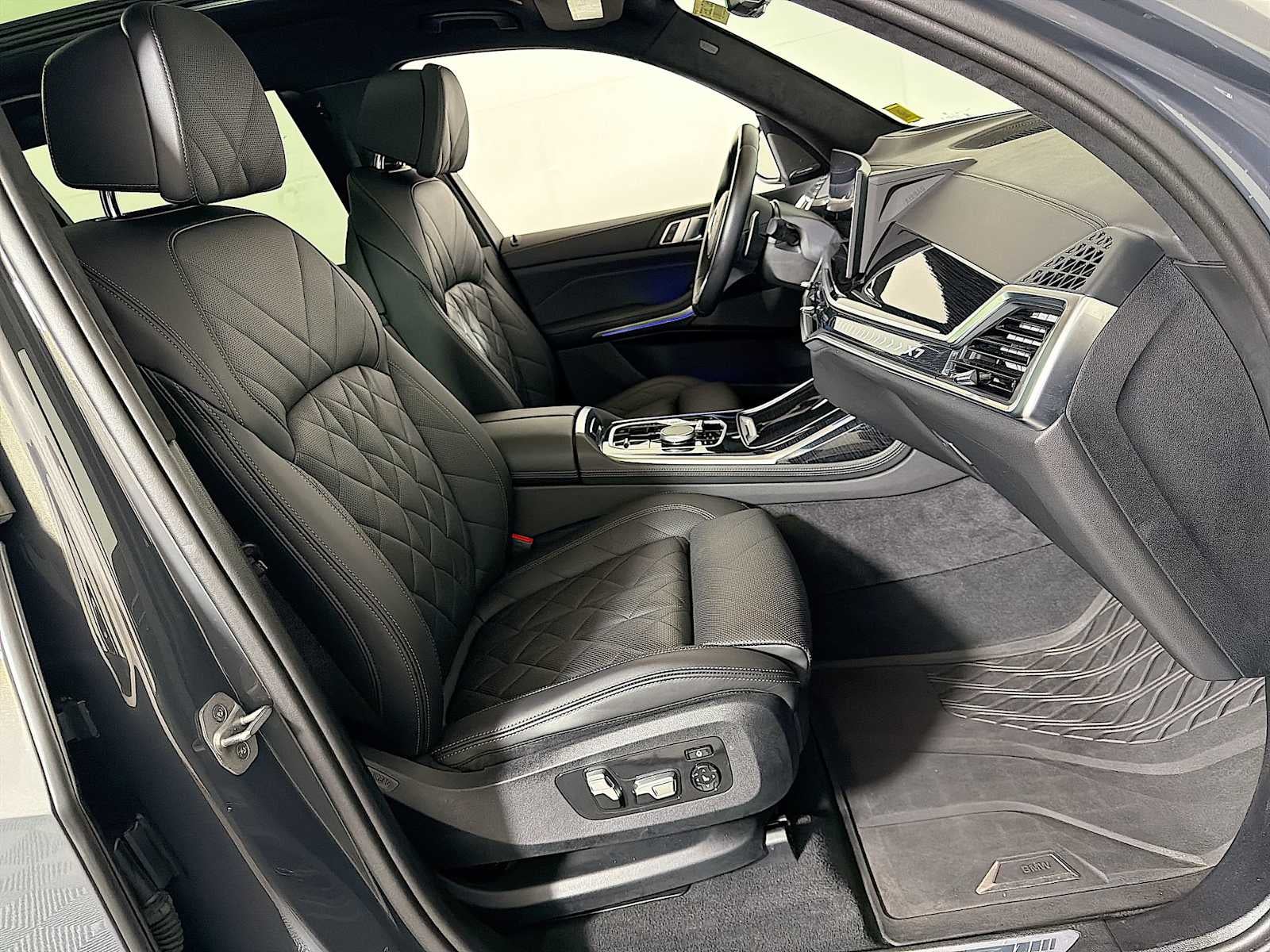 2024 BMW X7 xDrive40i Sports Activity Vehicle