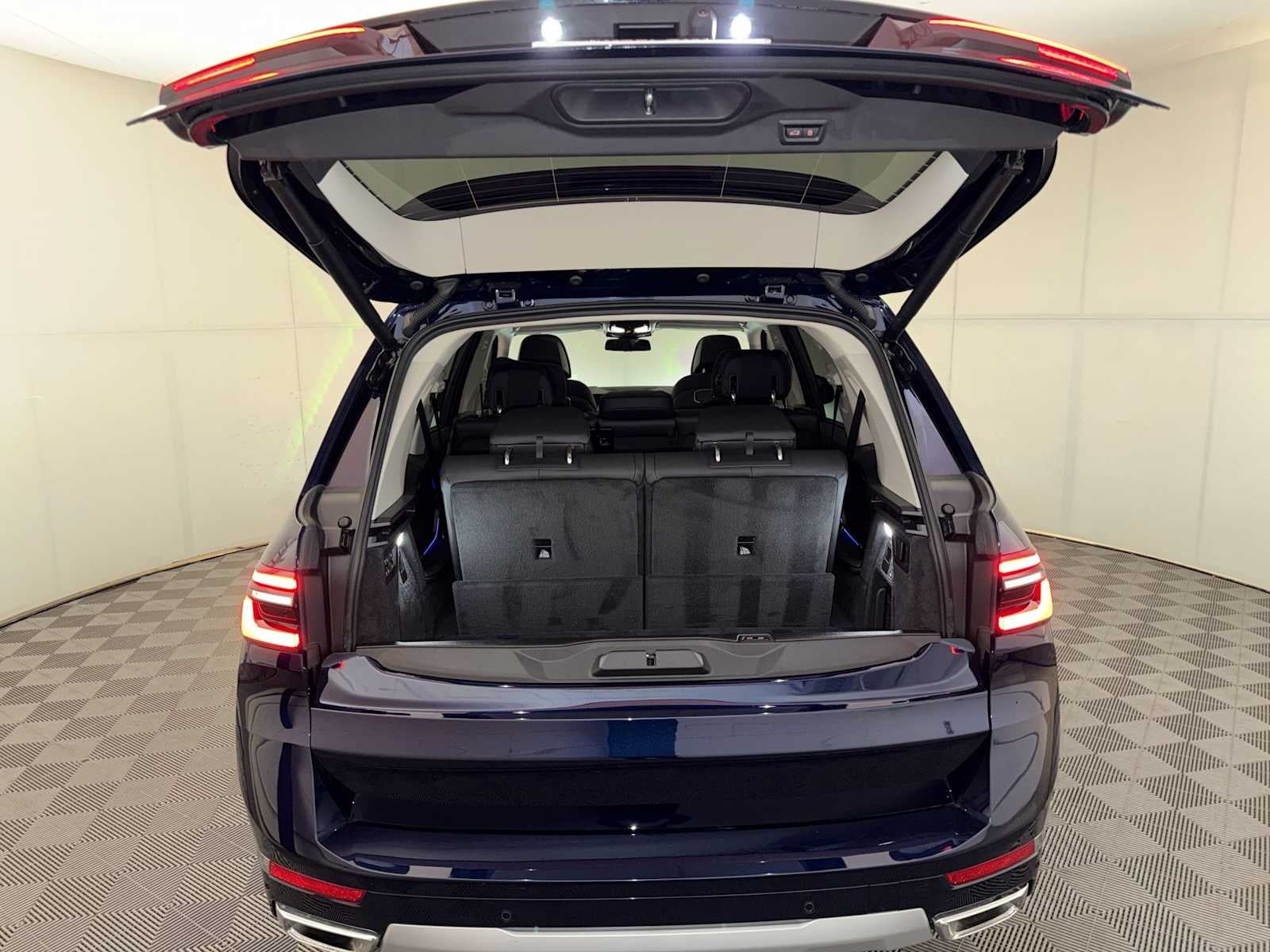 2026 BMW X7 xDrive40i Sports Activity Vehicle