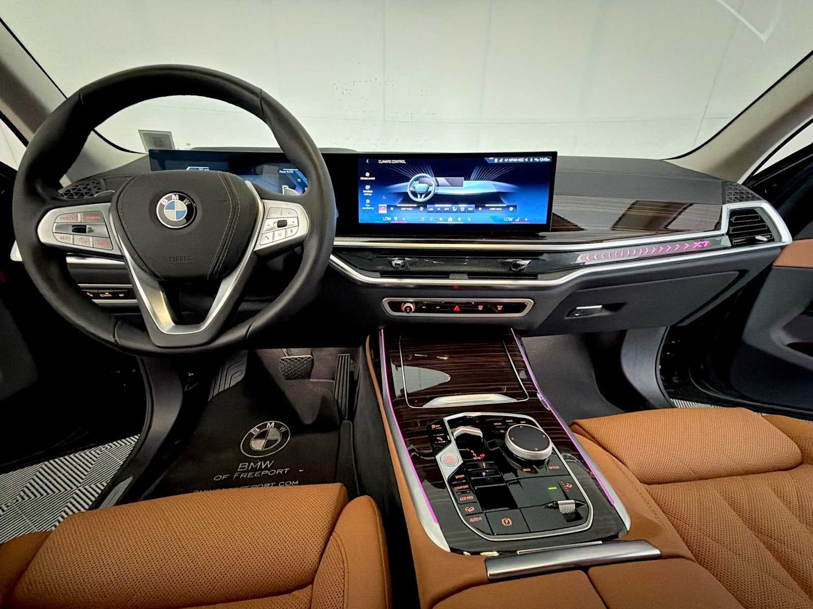 2025 BMW X7 xDrive40i Sports Activity Vehicle