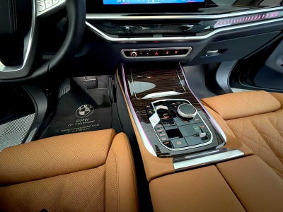 2025 BMW X7 xDrive40i Sports Activity Vehicle