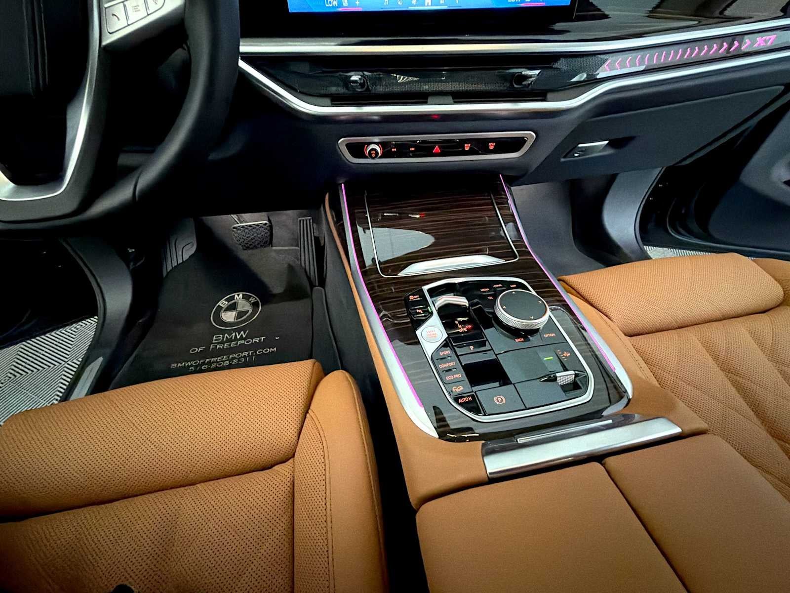 2025 BMW X7 xDrive40i Sports Activity Vehicle