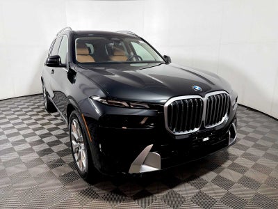 2025 BMW X7 xDrive40i Sports Activity Vehicle
