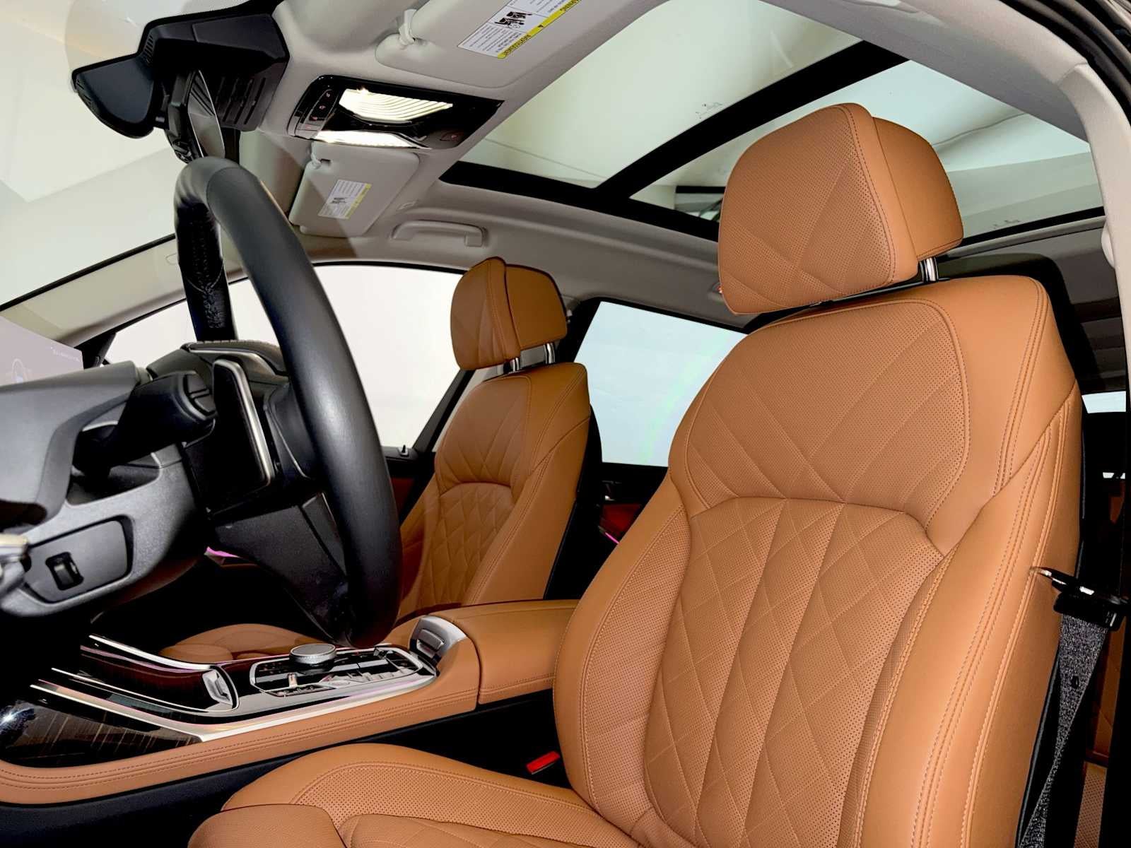 2025 BMW X7 xDrive40i Sports Activity Vehicle