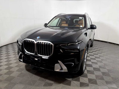 2025 BMW X7 xDrive40i Sports Activity Vehicle
