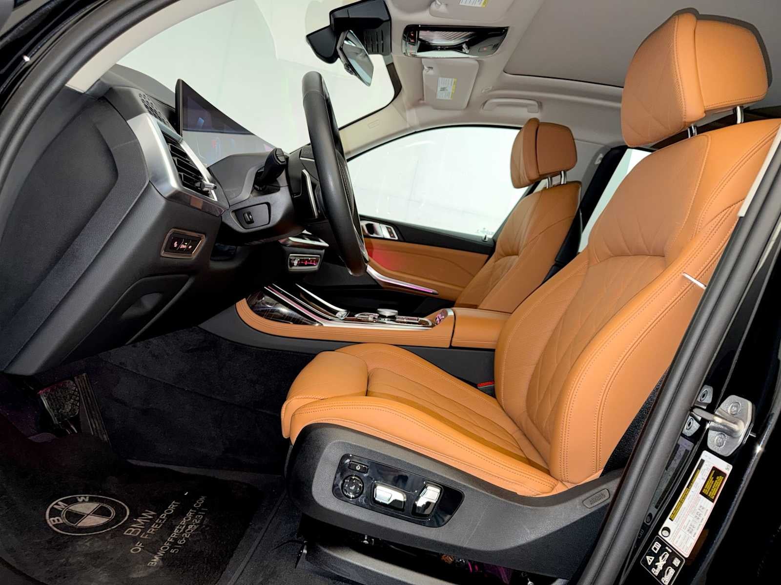 2025 BMW X7 xDrive40i Sports Activity Vehicle