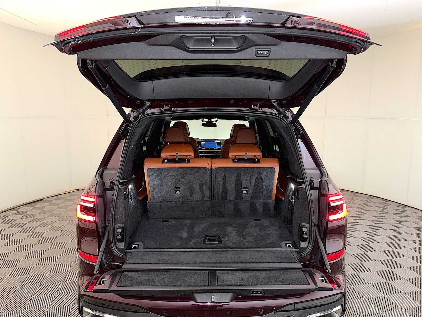 2023 BMW X7 xDrive40i Sports Activity Vehicle