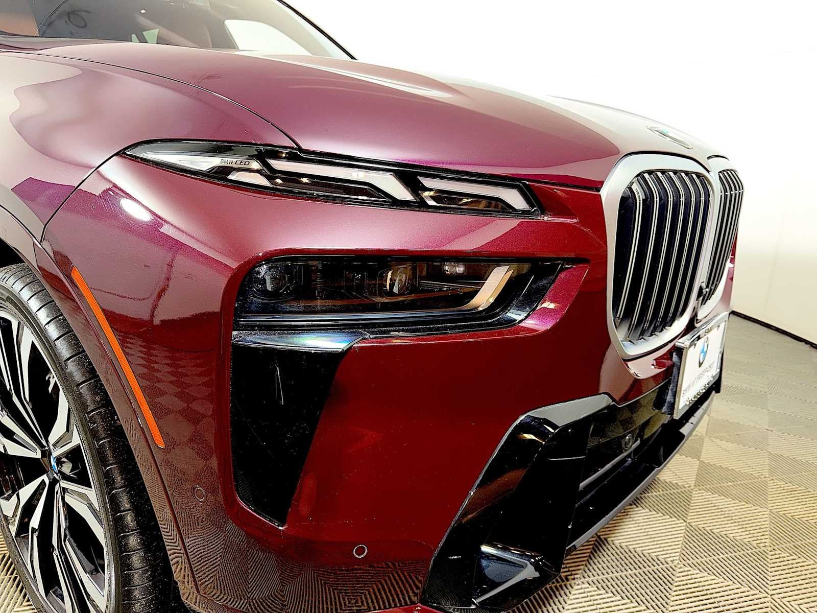2023 BMW X7 xDrive40i Sports Activity Vehicle